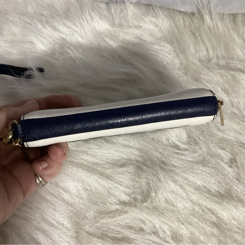 Michael Kors Blue/ White Striped Zip Around Clutch Wristlet Wallet - Picture 8 of 12